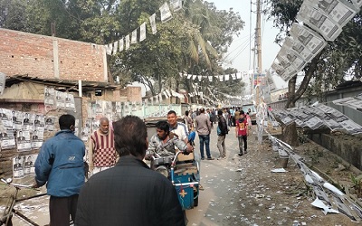 ভোট কেন্দ্রে যেতে ভোটারদের বাধা