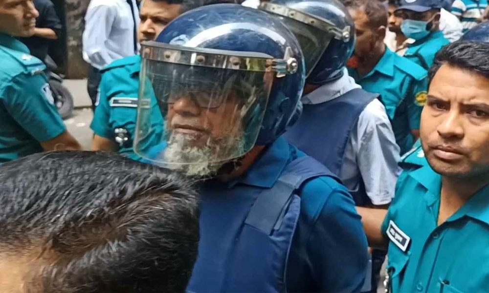 সাবেক স্বরাষ্ট্র সচিব জাহাঙ্গীর আলম ২ দিনের রিমান্ডে