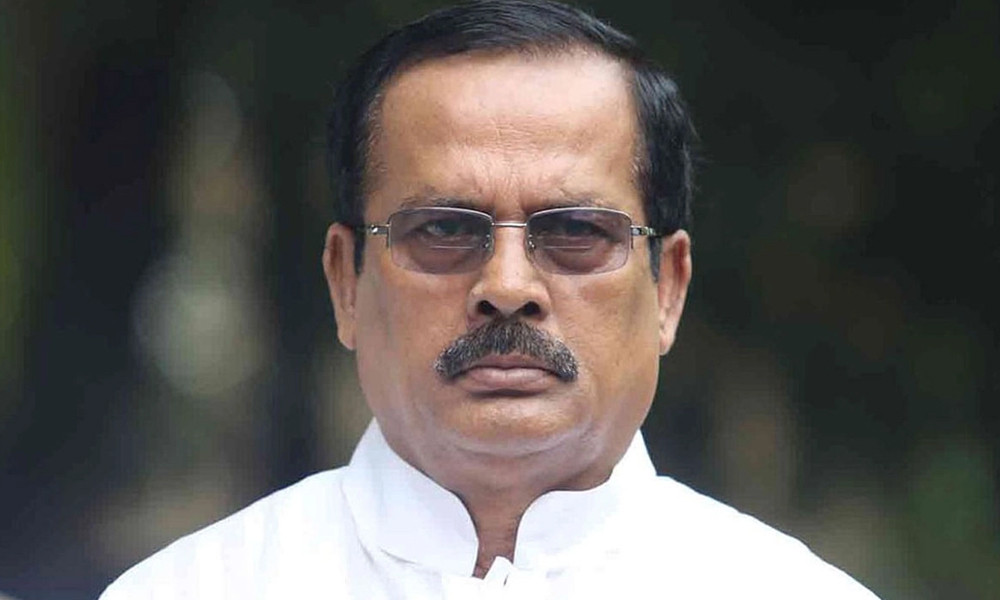 স্ত্রী-মেয়েসহ সাবেক মন্ত্রী নানকের দেশত্যাগে নিষেধাজ্ঞা