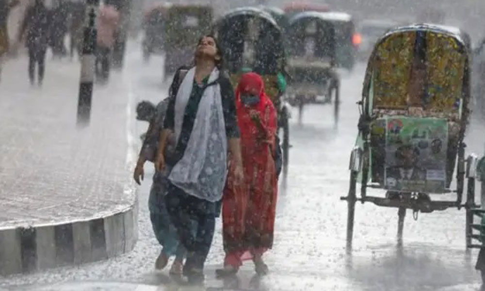 ঢাকায় বজ্রসহ বৃষ্টির আভাস