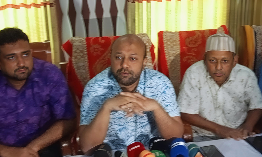 বাংলাদেশকে বিক্রি করার ষড়যন্ত্র চলছে : ব্যারিস্টার ফুয়াদ