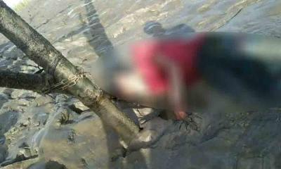কয়রা সেতুর নিচ থেকে গলায় শিকল বাঁধা মরদেহ উদ্ধার