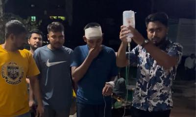 ট্রেনের ছাদে ছিনতাই, আহত যাত্রী উদ্ধার