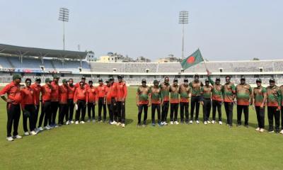 স্বাধীনতা দিবসে আকরাম খানদের কাছে হারলেন নান্নুরা