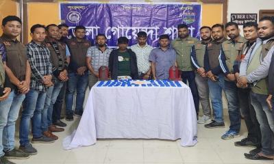 সিরাজগঞ্জে ১৬ হাজার পিচ ইয়াবাসহ ৪ মাদক কারবারী আটক