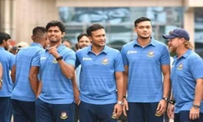 বিশ্বকাপ খেলতে দেশ ছাড়ল টাইগাররা