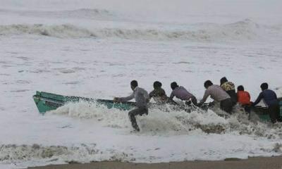 হাতিয়ার সঙ্গে সব ধরনের নৌ-যোগাযোগ বন্ধ