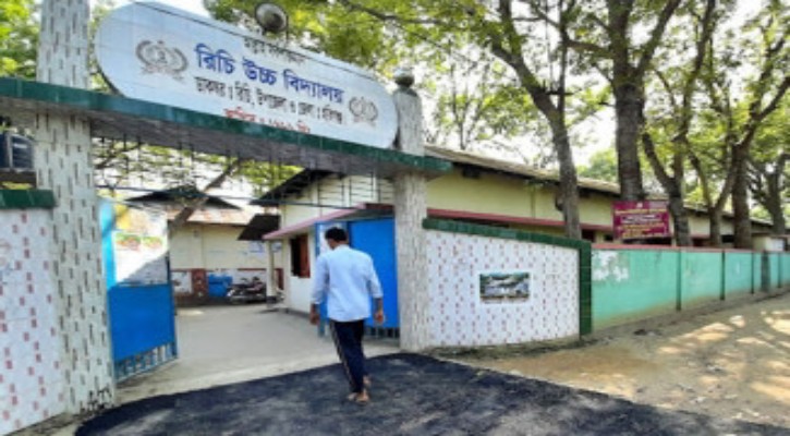 অ্যাফিডেভিট করে ‘তালাক’ দেন  শিক্ষক শিক্ষিকা জানালেন বিয়েই হয়নি
