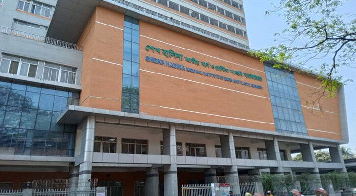 জুরাইনে বিস্ফোরণে একই পরিবারের ৫ জন দগ্ধ