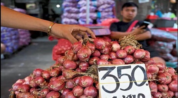 ফিলিপাইনে মাংসের চেয়ে পেঁয়াজের দাম বেশি