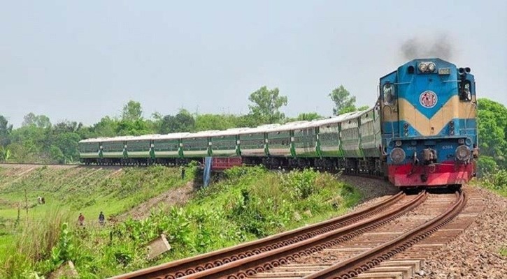 ঢাকার সঙ্গে উত্তরবঙ্গের রেল যোগা‌যোগ স্বাভাবিক