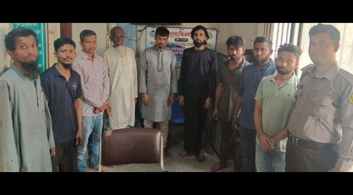 রাজধানীতে পুলিশ পরিচয়ে ডাকাতি, গ্রেপ্তার ৯