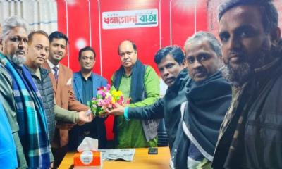 মতলবে জাতীয় প্রেসক্লাবের সভাপতির সাথে সাংবাদিকদের শুভেচ্ছা বিনিময়