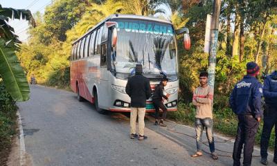 চুয়াডাঙ্গায় যাত্রীবাহী বাসে ডাকাতি
