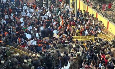 দিল্লিতে বাংলাদেশ হাইকমিশনের সামনে হিন্দুত্ববাদীদের বিক্ষোভ