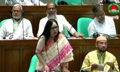 ডলার পাচারের অভিযোগে সংসদে প্রশ্ন, তদন্তের আশ্বাস বাণিজ্যমন্ত্রীর