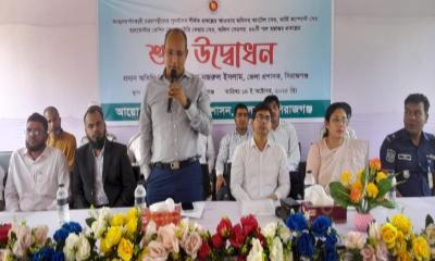 বেলকুচিতে ৪৮টি গরুসহ সেড পেলেন আত্মসমর্পন করা ৬৭ চরমপন্থী