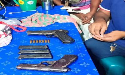 বাঘায় দুটি পিস্তল ও গুলিসহ নারী আটক