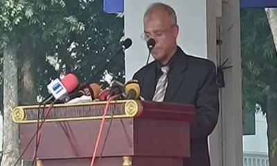 প্রার্থী বা এজেন্টদের দেওয়া খাবার খেতে পারবে না পুলিশ: স্বরাষ্ট্র উপদেষ্টা