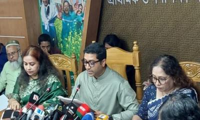 প্রাথমিক শিক্ষকদের বদলি অনির্দিষ্টকালের জন্য স্থগিত
