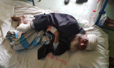 শরীয়তপুরে দুধ বিক্রি নিয়ে দ্বন্দ্বের জেরে একই পরিবারের ৫জনকে কুপিয়ে রক্তাক্ত জখম