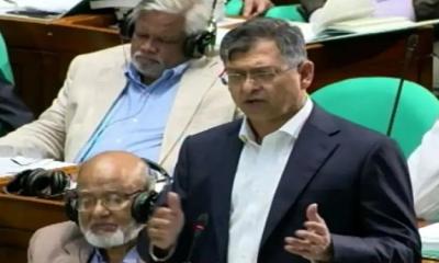 রাষ্ট্র পরিচালনায় সংবিধান ও আইনের অনুসরণ জরুরি: স্বরাষ্ট্রমন্ত্রী