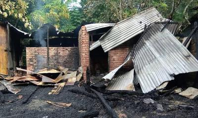 নড়িয়ায়  প্রতিপক্ষের বাড়িতে অগ্নিসংযোগ,বসত বাড়ী পুড়ে ছাই, ১০ লাখ টাকার ক্ষতি