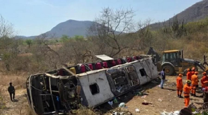 ব্রাজিলে ভয়াবহ বাস দুর্ঘটনা, নারী-শিশুসহ নিহত ১৬