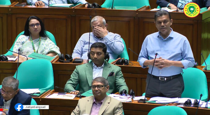 প্রস্তাবিত বাজেট নতুন বাংলাদেশ গড়ার সাহসী রূপরেখা: হুইপ বকুল
