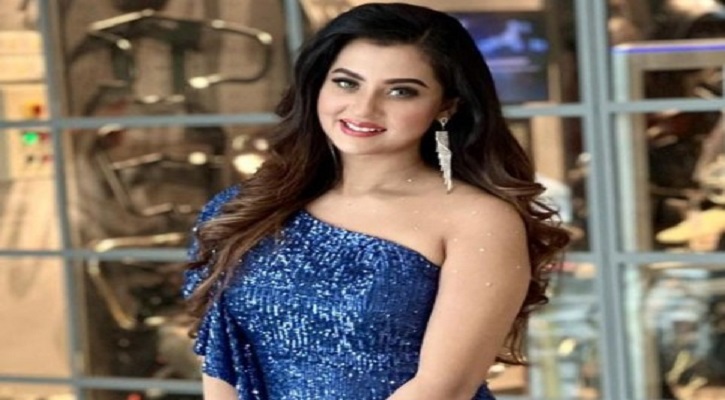 রহস্য ঘনীভূত: নতুন ফটোশুটে আবার আলোচনায় বুবলী