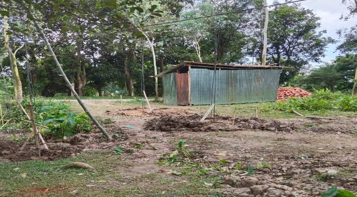 চুনারুঘাটে হিন্দু পরিবারের জমি দখলের চেষ্টা, আদালত এবং থানায় অভিযোগ