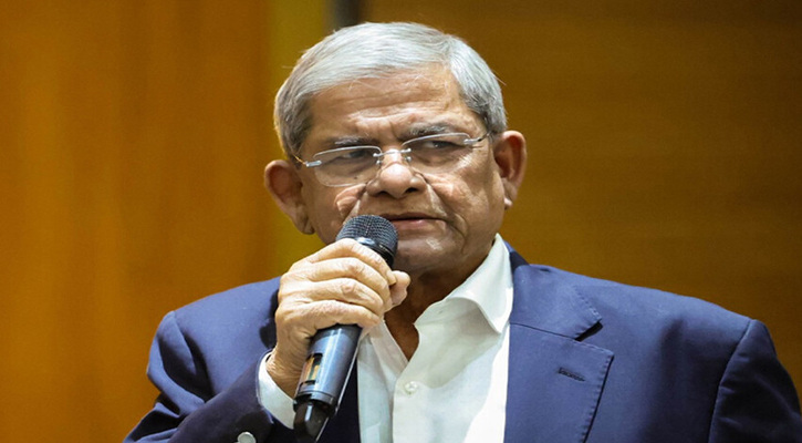 সাংবাদিকরা নিজেরাই রাজনীতিকদের পকেটে ঢুকে যান: ফখরুল