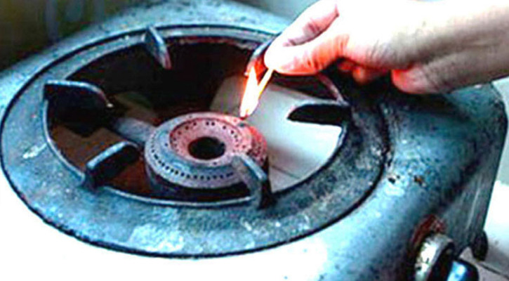 রাজধানীতে তীব্র গ্যাস সংকট