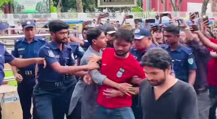 হবিগঞ্জে বৈষম্যবিরোধী ছাত্র আন্দোলনের সদস্য সচিব মাহদী হাসানসহ ৩ জন আটক