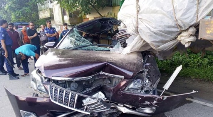 জামালপুরে দাঁড়িয়ে থাকা ট্রাকে প্রাইভেটকারের ধাক্কা, বিচারক নিহত