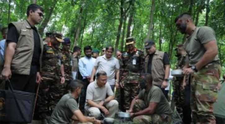 সেনাবাহিনীর গ্রীষ্মকালীন মহড়া পরিদর্শনে প্রধানমন্ত্রী