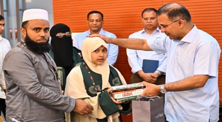 ভালো অর্জনের রাষ্ট্রীয় স্বীকৃতি দেবে সরকার: প্রধানমন্ত্রী
