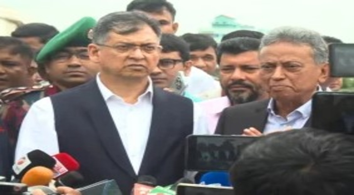 আইনশৃঙ্খলার উন্নতি ছাড়া নতুন বিনিয়োগ সম্ভব নয়: স্বরাষ্ট্রমন্ত্রী