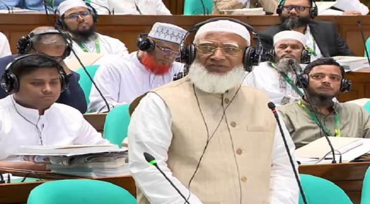 সংসদে প্রশ্নোত্তর পর্বে বক্তব্য দিতে গিয়ে থামলেন বিরোধী দলীয় নেতা