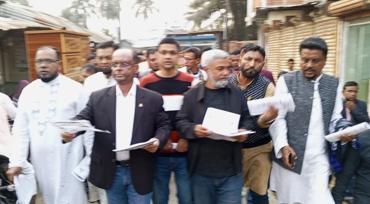 মতলবে ধানের শীষের পক্ষে গণসংযোগ করছেন খাদেরগাঁও ইউনিয়ন বিএনপি